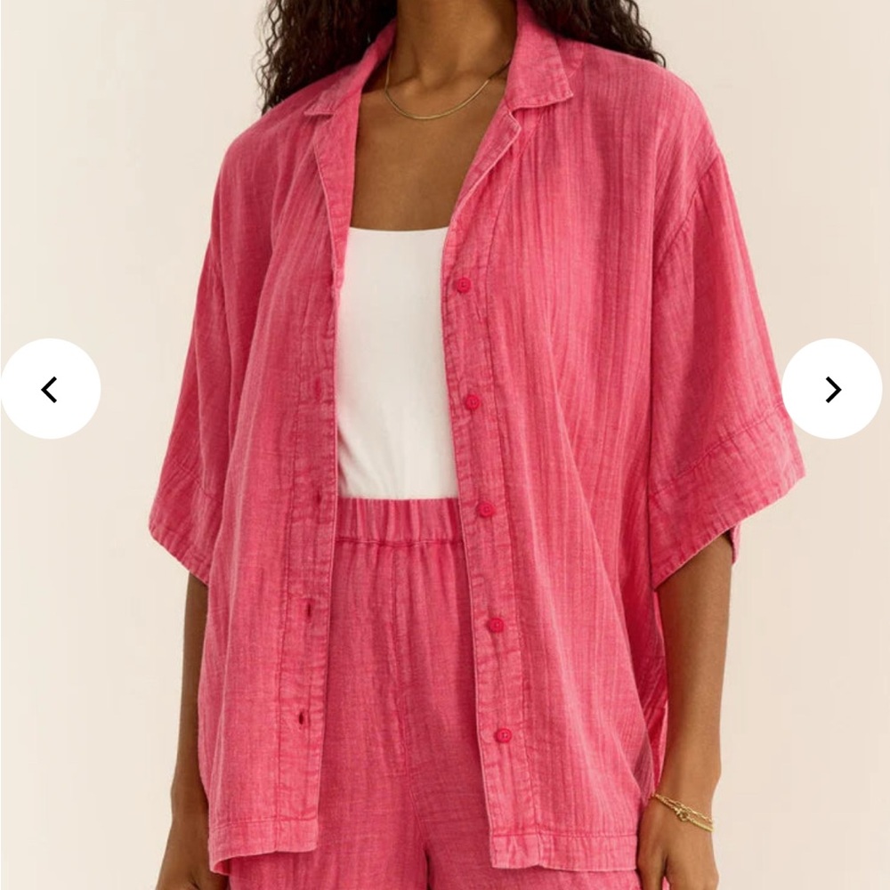 Z Supply Wave Breaker Gauze Shirt in Very Berry